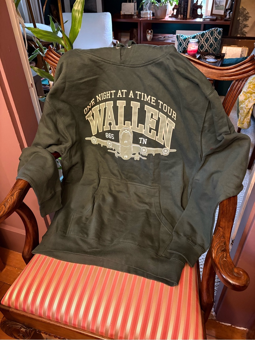 Morgan Wallen One night at a Time Concert Hoodie NWOT size Large unisex